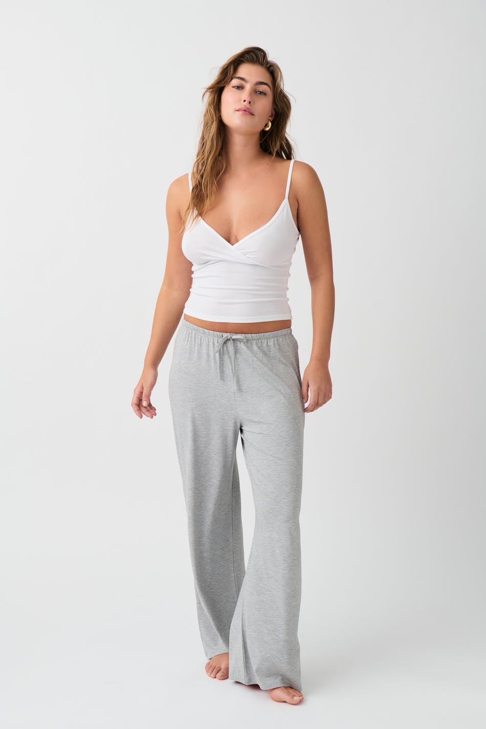 Gina Tricot - Drawstring wide trousers - byxor - Grey - M - Female