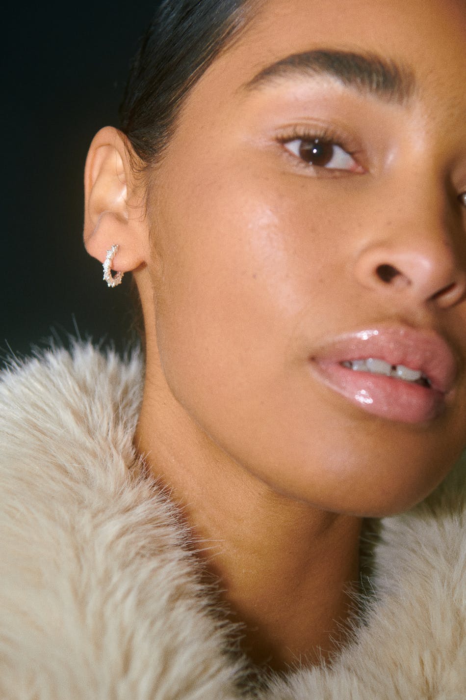 Gina Tricot - Crystal silver hoops earrings - örhängen - Silver - ONESIZE - Female