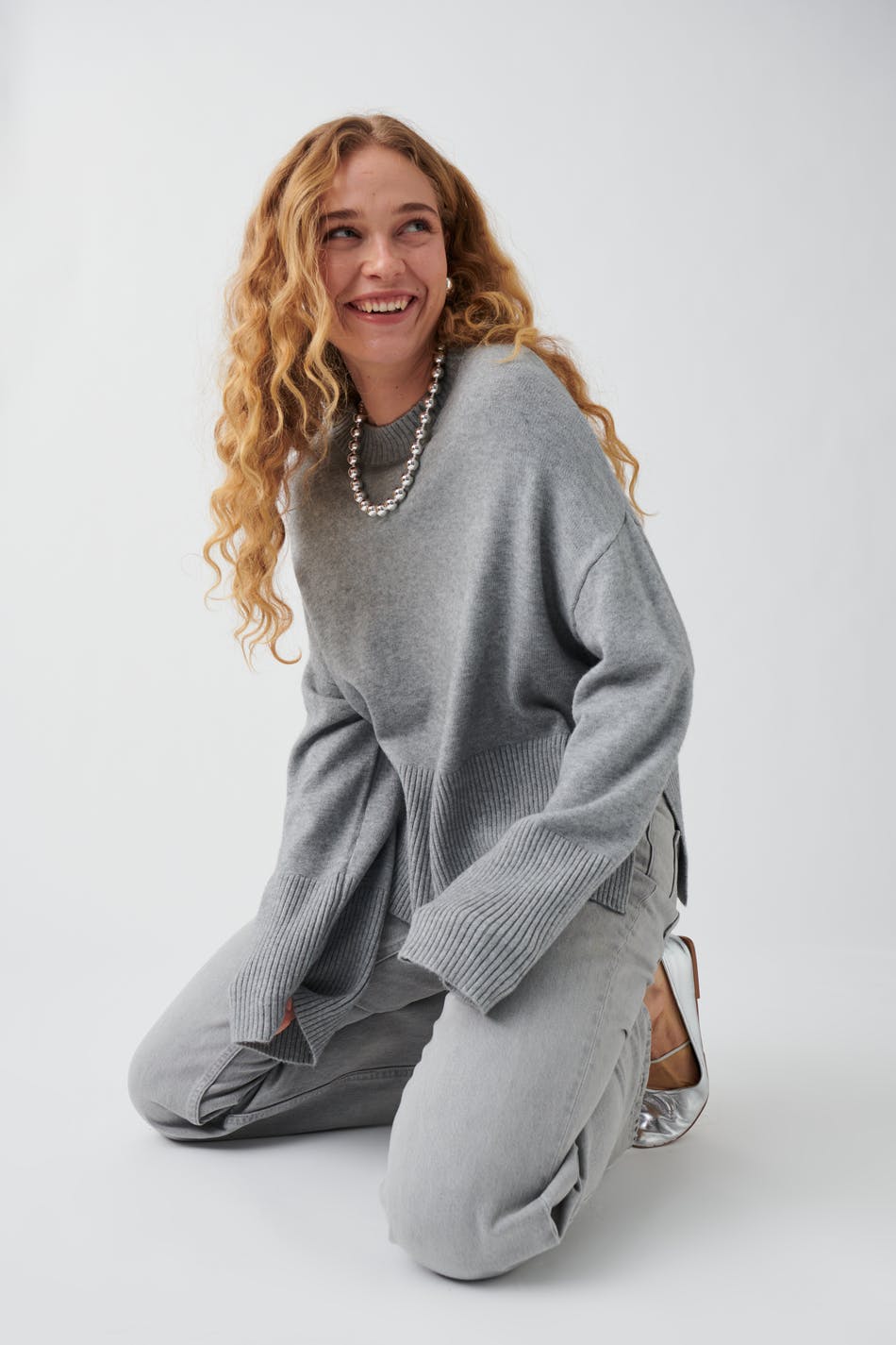 Gina Tricot - Knitted crew neck sweater - stickade tröjor - Grey - XS - Female