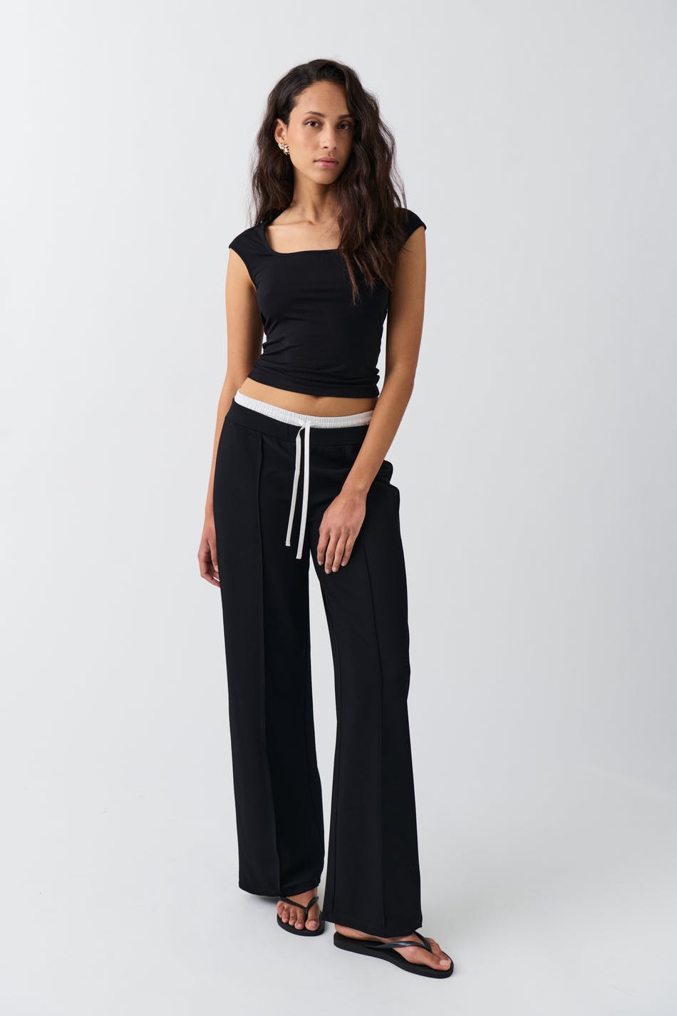 Gina Tricot - Waist detail trousers - straight- Black - XL - Female