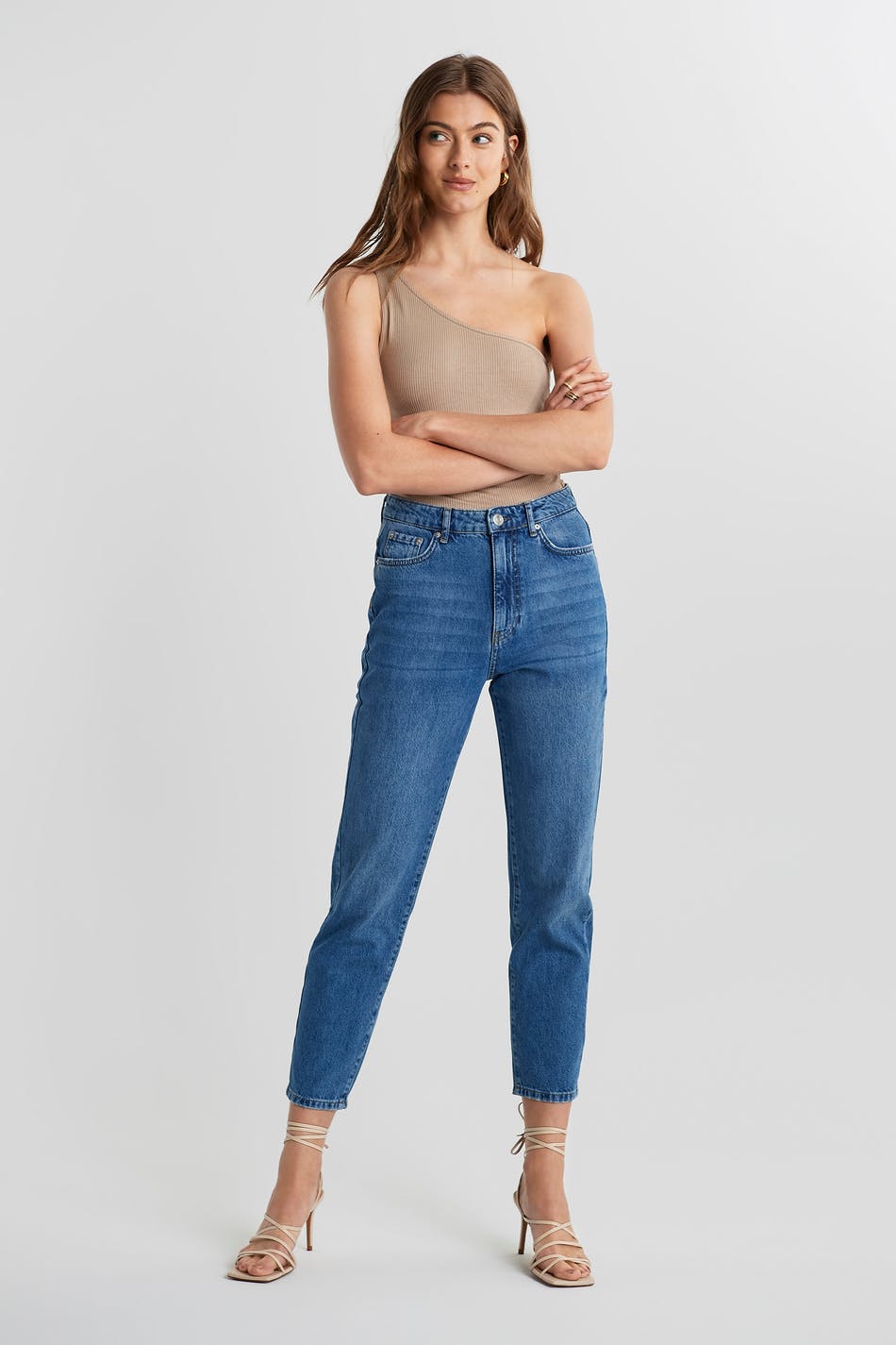 kalligraf Dæmon Indflydelsesrig Mom jeans - Trendy jeans modeller mom - Gina Tricot